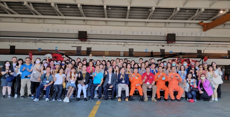 2022.11.18國立台北大學由校長李承嘉先生率領老師及幹部到台中空勤總隊參訪