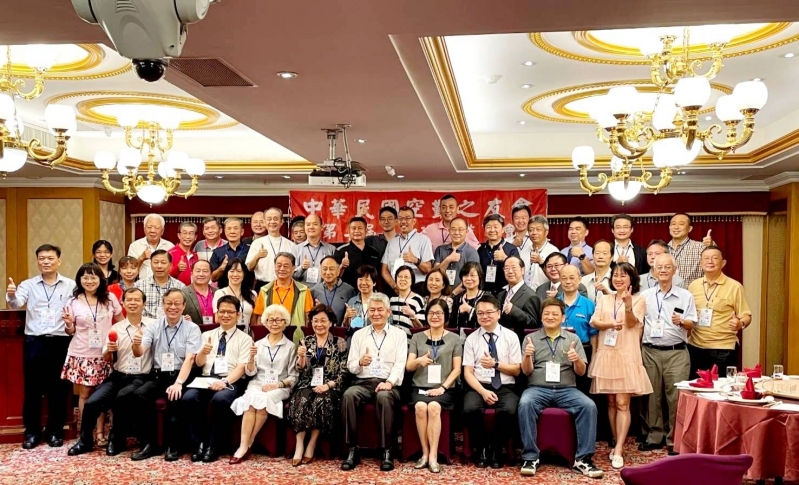 2022.09.03空勤之友會第三屆會員大會，假台北市天成大飯店召開，由理事長周芳如主持。